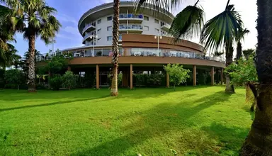 Seaden Sea World Resort & Spa