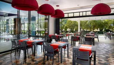 Seaden Valentine Resort & Spa