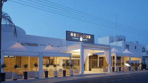 Hotel Senator
