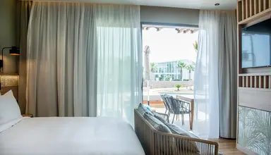 Senseana Sea Side Resort & Spa