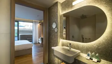 Senseana Sea Side Resort & Spa