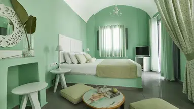 Senses Boutique (Imerovigli)