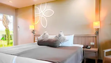 Sentido Khao Lak