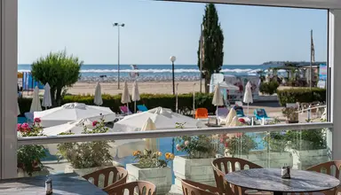 Sentido Neptun Beach