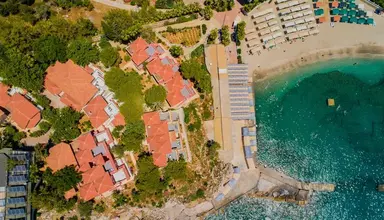 Senza Garden Holiday Club