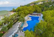 Senza Garden Holiday Club