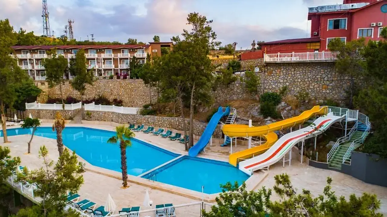 Senza Garden Holiday Club