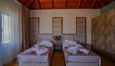 Senza Garden Holiday Club