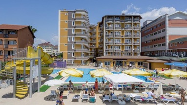 Senza Inova Beach