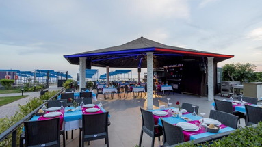 Senza Inova Beach