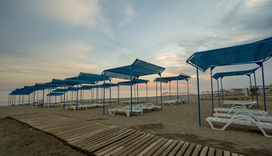 Senza Inova Beach