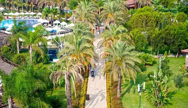 Serra Palace