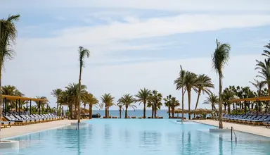 Serry Beach Resort
