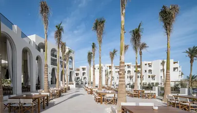 Serry Beach Resort