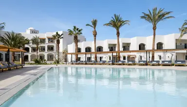 Serry Beach Resort