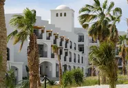 Serry Beach Resort