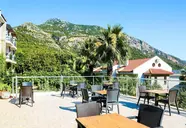 Sertil Deluxe Tropical Suites
