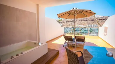 Servatur Casablanca Suites Spa
