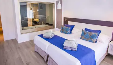Servatur Casablanca Suites Spa
