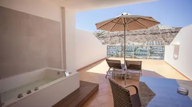 Servatur Casablanca Suites Spa