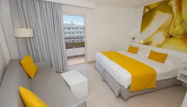 Servatur Waikiki