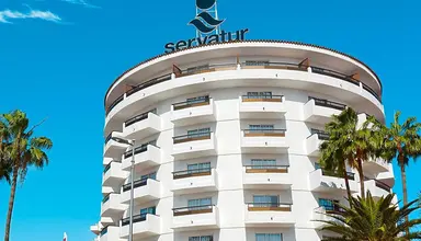 Servatur Waikiki