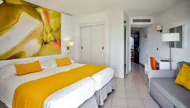 Servatur Waikiki