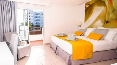 Servatur Waikiki
