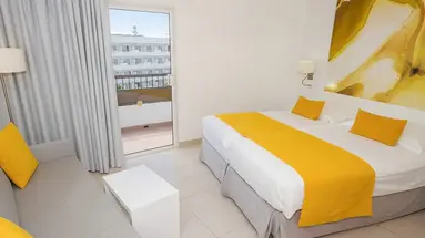 Servatur Waikiki