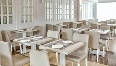 Servatur Waikiki