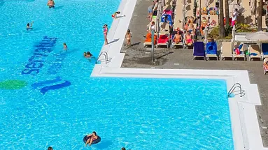 Servatur Waikiki