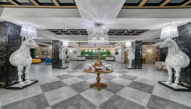 Seven Seas Palmeras Bay