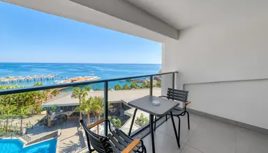 Seven Seas Palmeras Bay