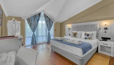 Seven Seas Palmeras Bay