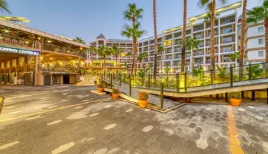 Seven Seas Palmeras Bay