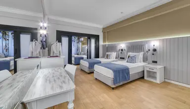 Seven Seas Palmeras Bay