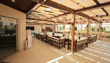 Shams Lodge