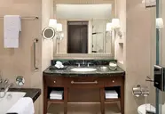 Shangri - La (Bangkok)