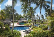 Shangri - La Golden Sands Resort