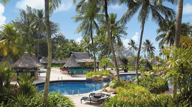 Shangri - La Golden Sands Resort