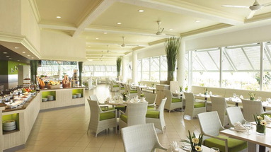 Shangri - La Golden Sands Resort
