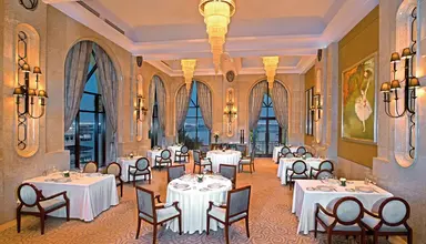 Shangri - La Qaryat Al Beri