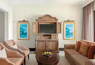 Shangri - La Qaryat Al Beri
