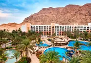 Shangri - La's Al Bandar