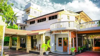 Shanthi Beach Resort