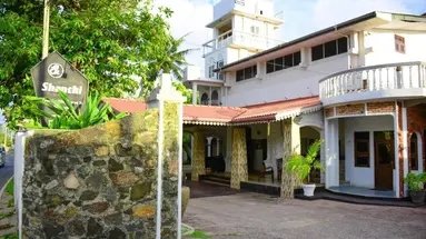 Shanthi Beach Resort