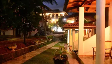 Shanthi Beach Resort