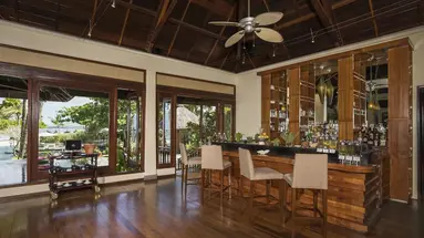 Shanti Maurice Resort & Spa