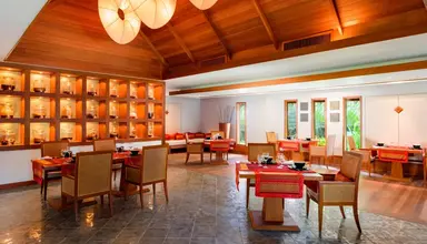Sheraton Maldives Full Moon Resort & Spa