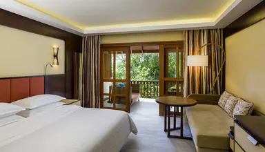 Sheraton Maldives Full Moon Resort & Spa